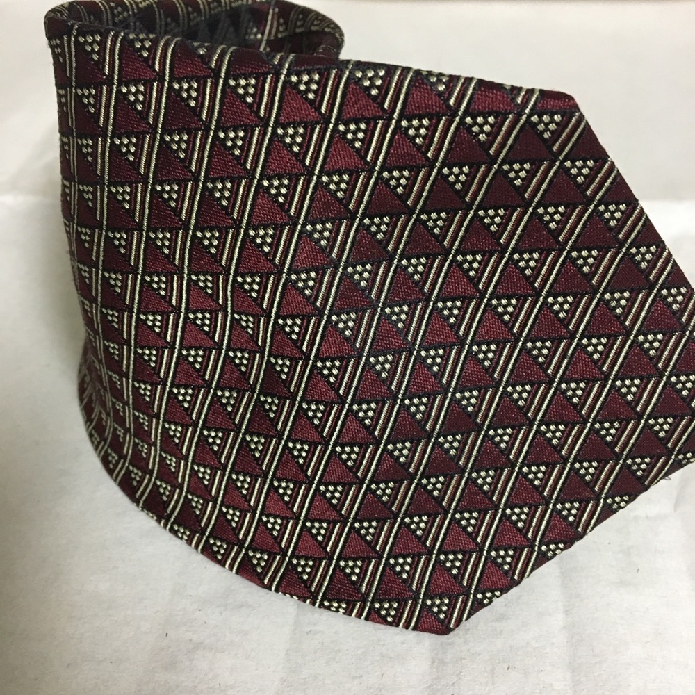 Donna Karan tie